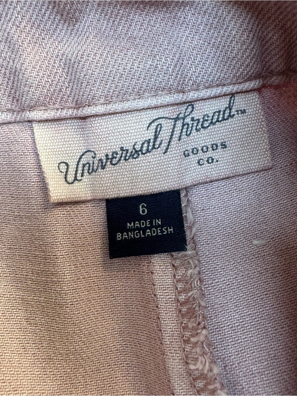 Universal Thread shorts - Picture 3 of 3
